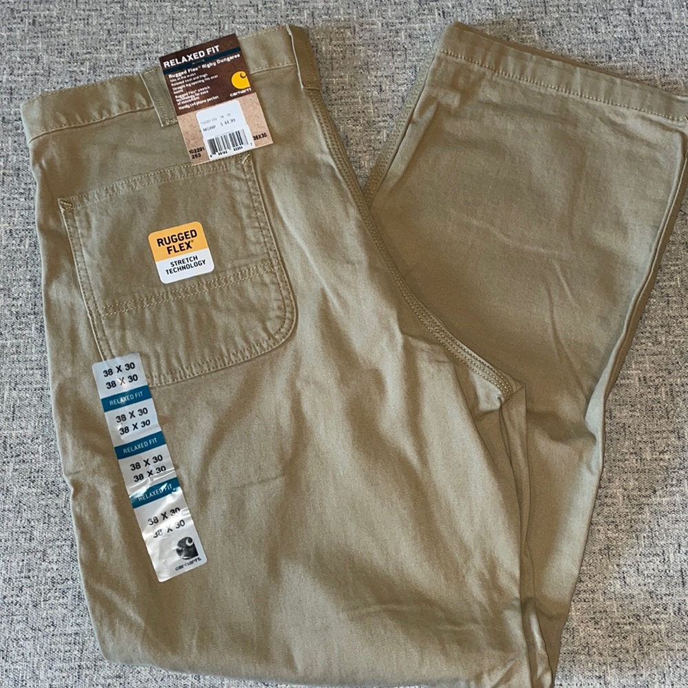 NWT Carhartt 38x30 Relaxed Fit